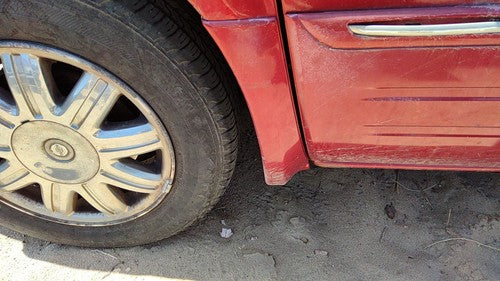 06 Chrysler Town Country Driver Left Moulding From Fender Oem Trim Strip Red Prh