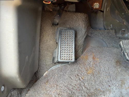1985-1988 Nissan Maxima Sedan Driver Left Footrest Pad Automatic 3.0L OEM