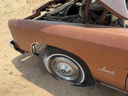 1974-1975 Chevy Impala Driver Left Front Fender Oem 00359091