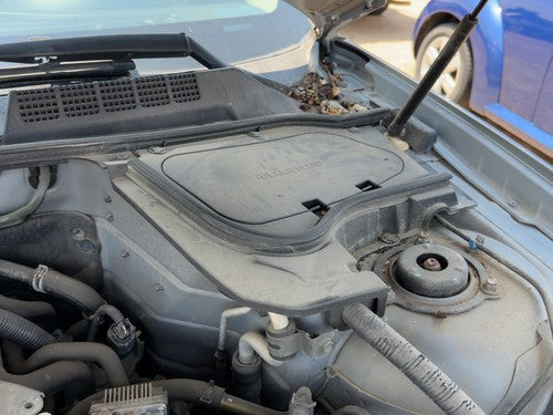 2003-2008 Infinity FX45 Driver Left Brake Fluid Cover with Housing OEM