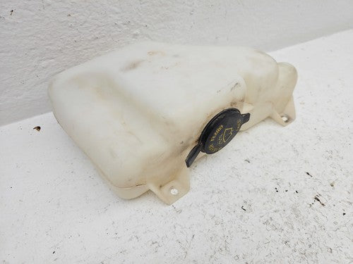 90-97 Town Car Windshield Washer Fluid Reservoir With Pump Oem Wiper Tank