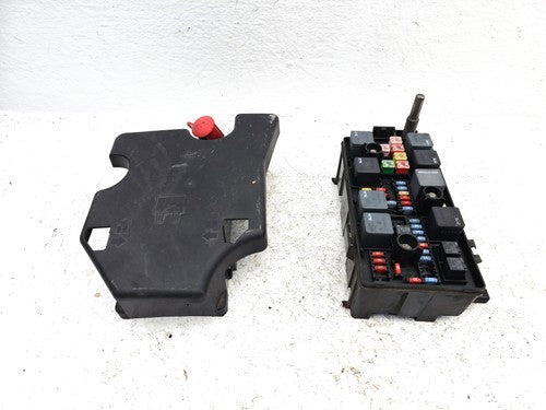 06-07 Buick Lucerne Engine Fuse Box Power Distribution Panel Oem 4.6L 25920479