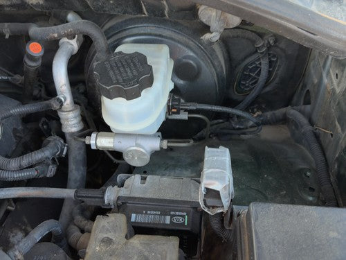 03-06 Sorento Power Brake Booster With Master Cylinder Pair Set Without Abs 4X4