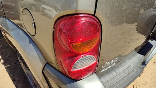 2002-2004 Jeep Liberty Driver Left Tail Light Brake Lamp Oem Rear 55155829Ah