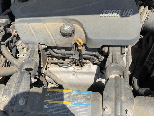 2006-2011 Chevy Impala Driver Left Valve Cover Oem 3.5L 3.9L 12591711
