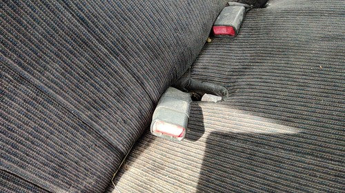 1999-03 S10 Pickup Passenger Right Front Seat Belt Buckle Receiver Oem Gray 12D