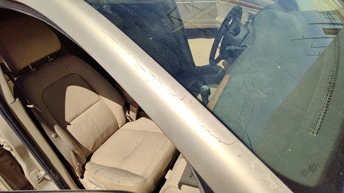 07 Suzuki Grand Vitara Xl-7 Passenger Right Front Moulding On A Pillar Post Gold