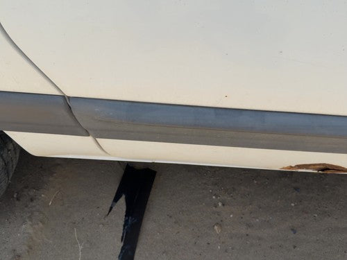 1999 Chrysler Town & Country Passenger Right Rear Moulding From Door Oem Back