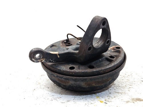 71-73 Super Beetle Passenger Right Front Spindle Steering Knuckle With Wheel Hub