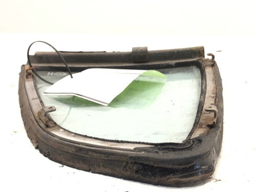 1970-1973 Nissan Datsun 240Z Passenger Right Rear Quarter Glass Back Side Window