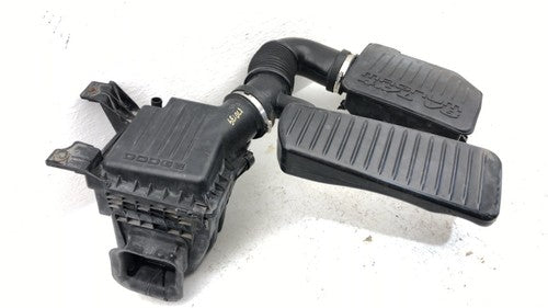 04-09 Durango Complete Air Intake Cleaner Filter Box Housing With Tube 4.7L