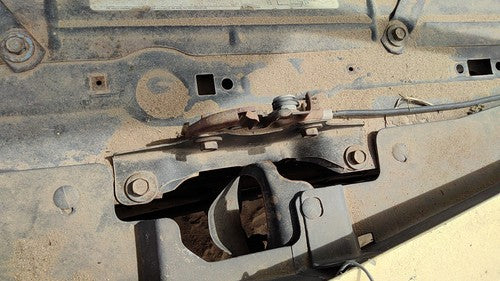 1980-1984 Cadillac Deville Hood Latch Assembly With Bracket Oem 10067344
