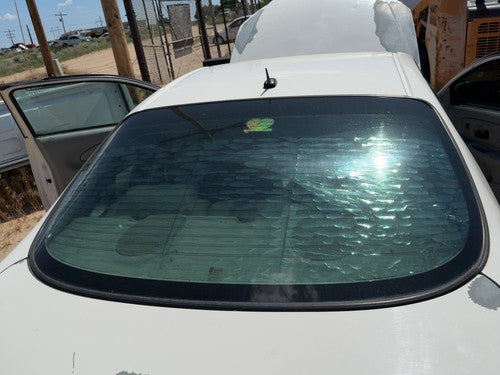 2006-2007 Chevy Monte Carlo Back Glass Rear Window Oem 19121136