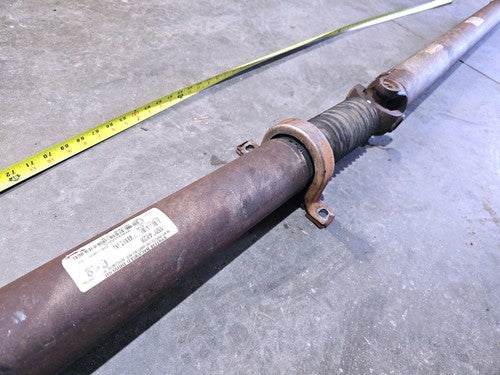 2004-2007 Chevy Silverado 2500 Rear Drive Shaft Oem Back Driveline 4X4 25776613