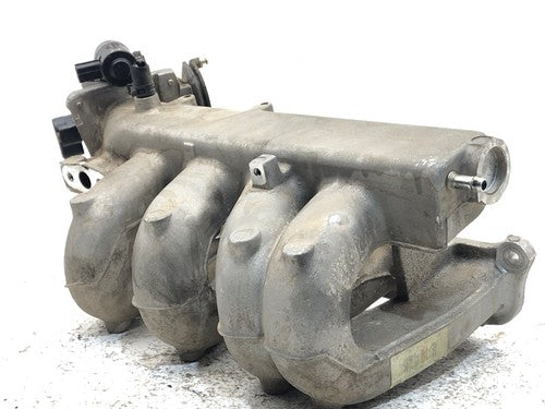 1997-2000 Ford Escort Upper Intake Manifold Assembly Plenum 2.0L Throttle Valve