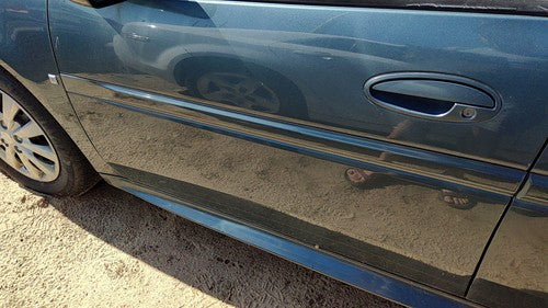 04-08 Grand Prix Driver Left Front Moulding From Door Trim Stealth Gray 46U