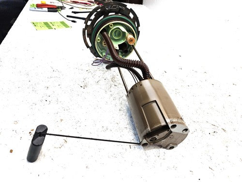 2004-2007 Chevy Silverado 2500 Complete Sending Unit Diesel Level Oem 19152169