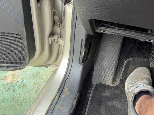 2014 Vw Jetta Driver Left Lower Kick Trim Panel Oem Black