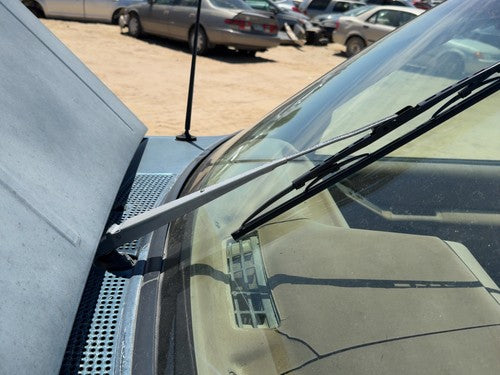 91-94 Ford Explorer 2 Dr Passenger Right Windshield Wiper Arm OEM Blade Lever