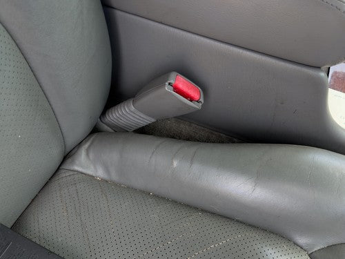 98-04 Seville Passenger Right Front Seat Belt Buckle Receiver Dark Gray 145