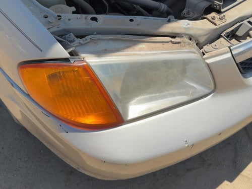 1999-2000 Mazda Protege Dx Passenger Right Head Light Oem Front Lamp