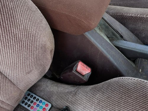 88-89 Accord Lx Passenger Right Front Seat Belt Buckle Receiver Oem Sedan Maroon