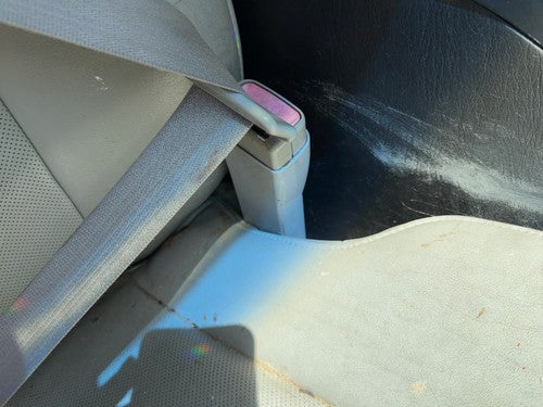 06-07 Monte Carlo Passenger Right Front Seat Belt Buckle Receiver Oem Gray 832