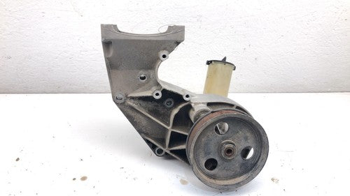 02 Ford F250 Super Duty 7.3L Powerstroke Power Steering Pump With Mount Bracket