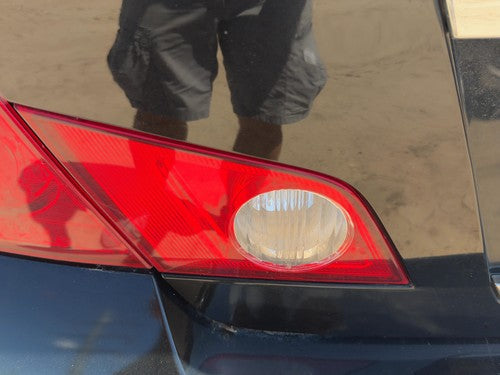 06-07 Infiniti M35X Driver Left Inner Tail Light Brake Lamp Oem Rear Lid Mounted
