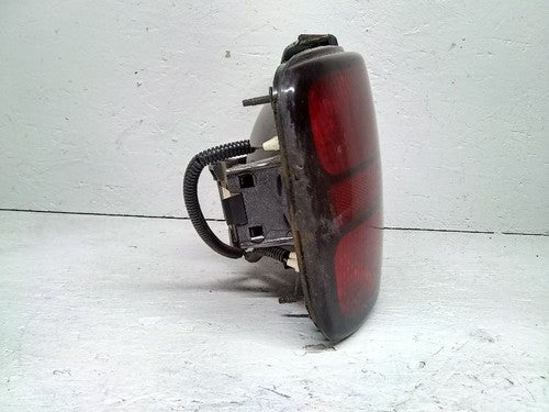 1992-1998 Olds Achieva Driver Tail Light Brake Lamp Turn Signal Rear Oem