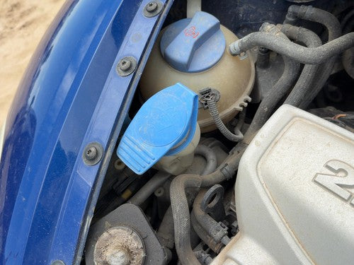 2006-2010 Windshield Washer Fluid Reservoir With Pump Oem Wiper Tank 1C0955453M