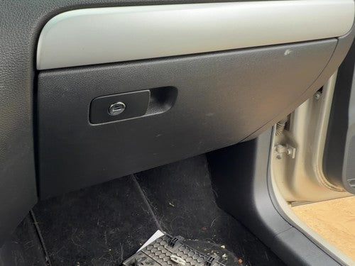 2011-2014 Vw Jetta Glove Box Assembly Complete Door With Latch Oem Black
