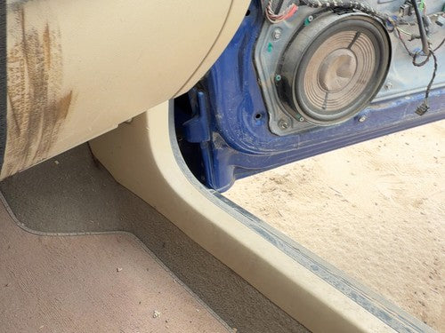 1998-2010 Vw Beetle Convertible Passenger Right Lower Kick Trim Panel Oem Tan
