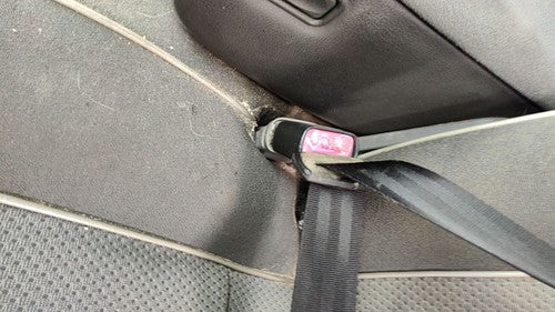 1998-2001 Mazda B2500 Driver Left Front Seat Belt Buckle Receiver Oem Gray V2