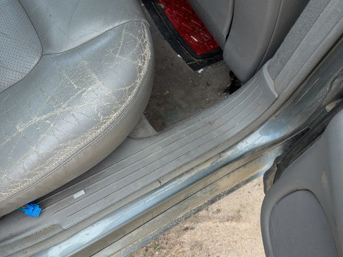 1998-2004 Passenger Right Rear Lower Sill Plate Step Trim Panel Oem