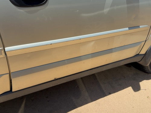 05-09 Legacy Outback Passenger Right Front Lower Moulding From Door Oem Gold 9J