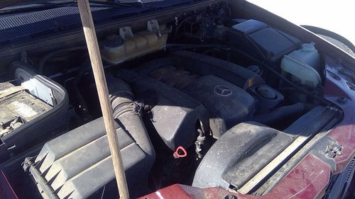2000-2001 Mercedes Benz Ml320 Trim Bezel Around Radio Surround Dash Panel Oem