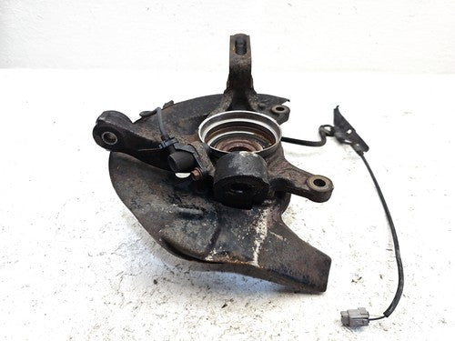 1998-2003 Toyota Sienna Driver Left Front Spindle Knuckle With Wheel Hub Oem