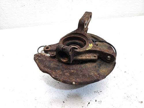 2003-2004 Subaru Legacy Driver Left Front Spindle Knuckle With Wheel Hub Oem