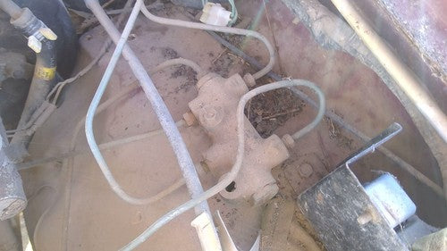 1986 Isuzu Pup Pickup Brake Proportioning Valve Oem