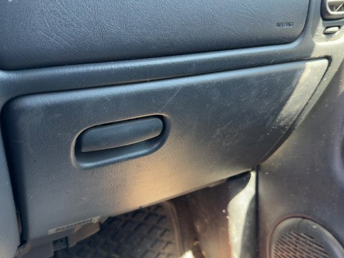 01 Chevy S10 Blazer Glove Box Assembly Complete Door With Latch Oem Graphite 12H