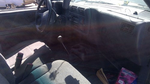 1982-03 S10 Pickup Driver Left Front Spindle Steering Knuckle With Wheel Hub 4X2
