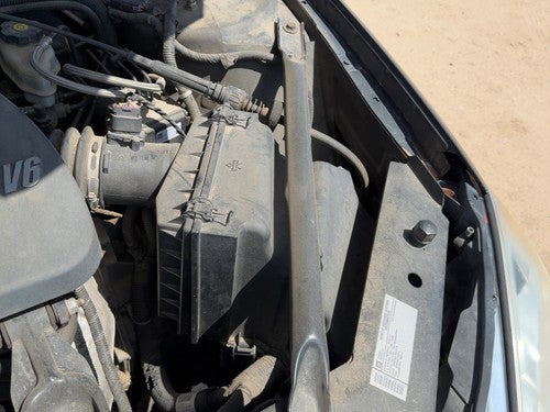 10-11 Impala Complete Air Intake Cleaner Filter Box Housing With Tube Oem 3.9L