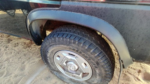 93-95 Nissan Pathfinder Driver Left Rear Wheel Flare Oem Quarter Moulding Black