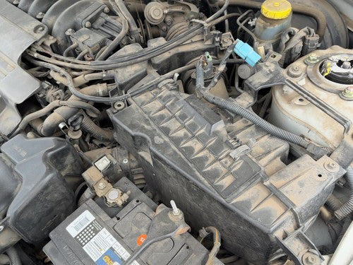 00 I30 Complete Air Intake Cleaner Filter Box Housing With Tube Oem 3.0L