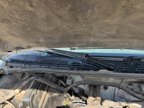95-05 Chevy S10 Blazer Windshield Wiper Cowl Vent Trim Panel OEM Cover