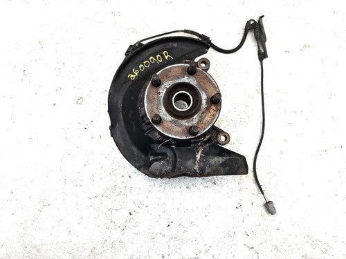 98-03 Sienna Passenger Right Front Spindle Steering Knuckle With Wheel Hub