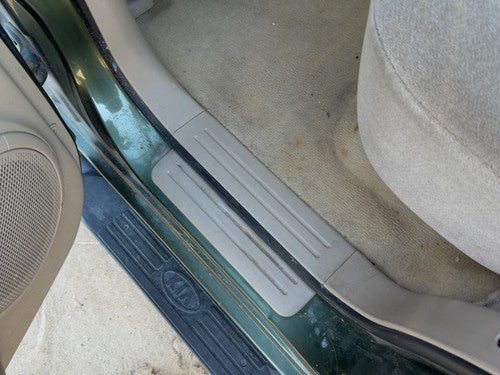 03-08 Kia Sorento Driver Left Rear Lower Sill Plate Step Trim Panel Oem Beige