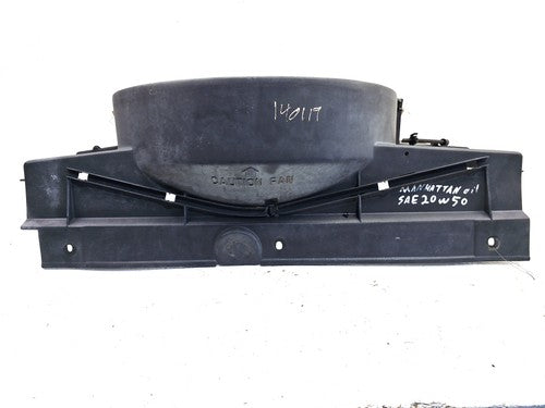 95-00 Gmc Sierra 2500 Chevy Upper And Lower Cooling Fan Shroud Oem 5.7L 15739587