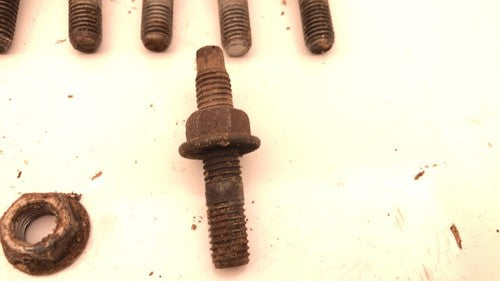 1999-2006 Chevy Suburban 1500 4L60 Transmission Mount Bolts Oem Factory Hardware